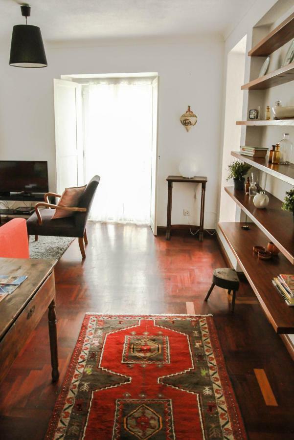 Cozy And Spacious In Graca, Lissabon